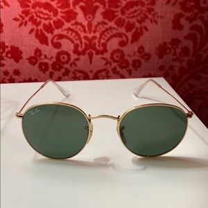 Ray-Ban Round Metal Sunglasses